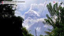 L'île de Saint-Vincent sous d'épaisses cendres après l'éruption de son volcan