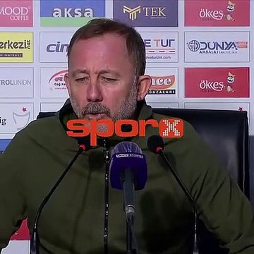 Sergen Yalçın: Cenk Tosun sezonu kapattı