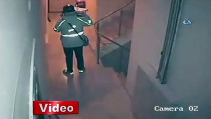 Pizzaya tüküren iğrenç kurye güvenlik kamerasında