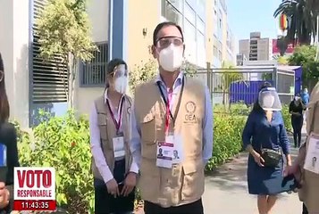 Observadores de la OEA visitan centros de votación