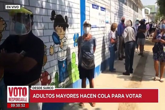 Surco: adultos mayores hacen colas por más de 3 horas por mesas de sufragio no instaladas