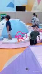 Mukanya bingung mau main yang mana