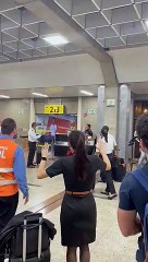Com faca, homem faz funcionária refém em aeroporto de Guarulhos SP