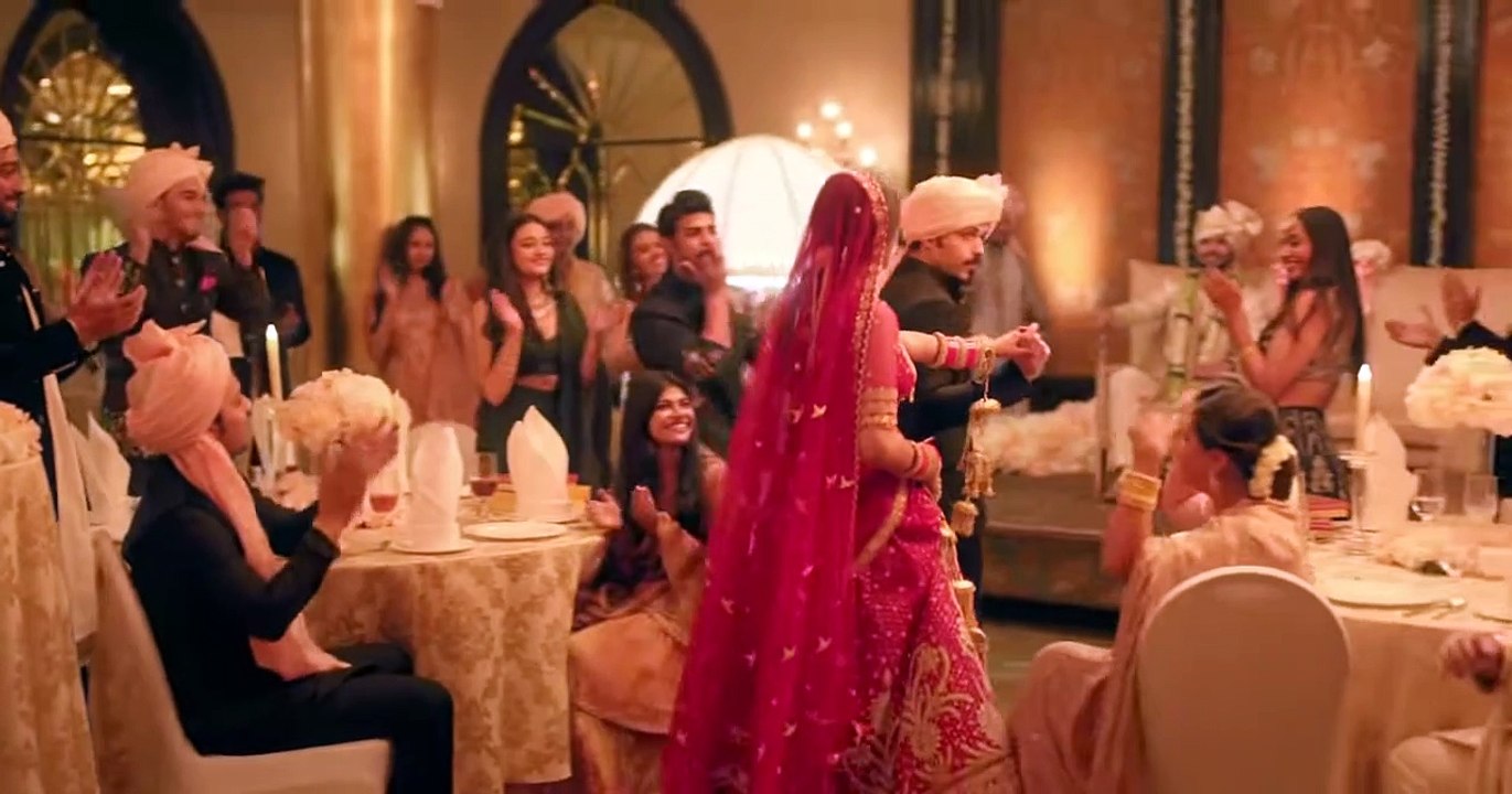 Teri nazron ne kuch aisa jadoo kiya lut gaye-aankh uthi mohabbat ne angrai lee