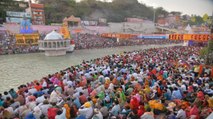 Mahakumbh: Crowds of devotees breaking corona protocols!
