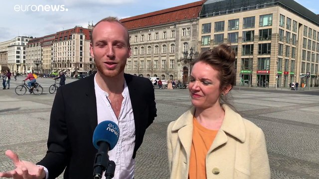 Cuando la pandemia calló el 'bel canto' los cantantes de ópera tomaron la calle de Berlín