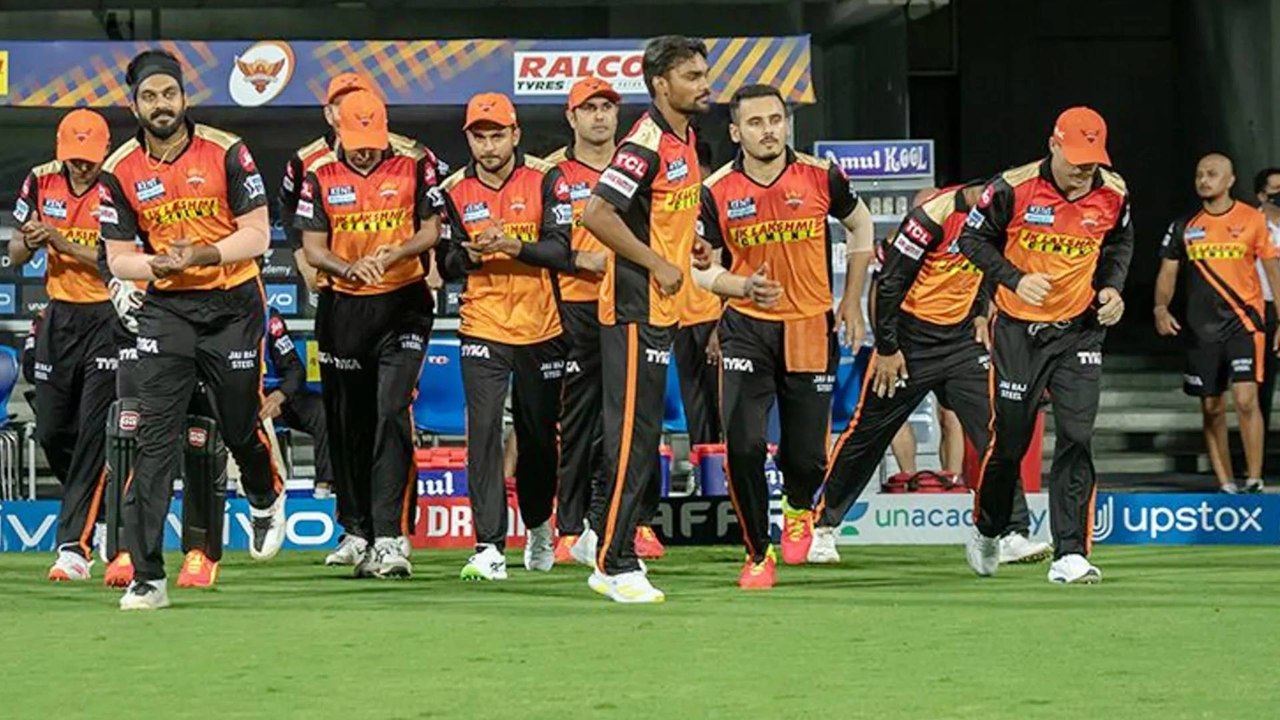 #IPL2021 : TOP 4 Reasons for Sunrisers Hyderabad To Loss SRH vs KKR Match | Oneindia Telugu