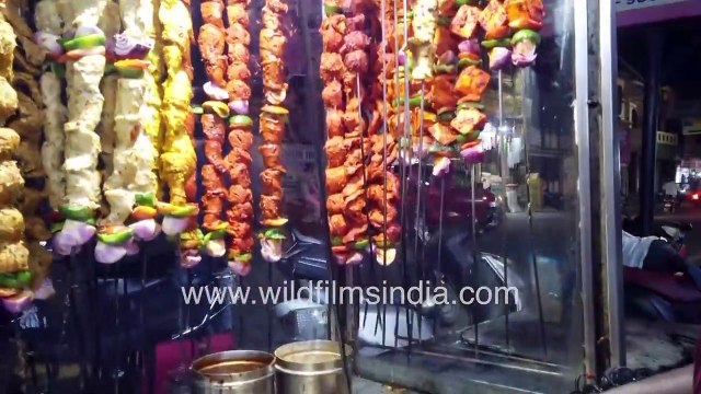 Restaurant level food preparation at street stall _ Tandoori chaap preparation in North India