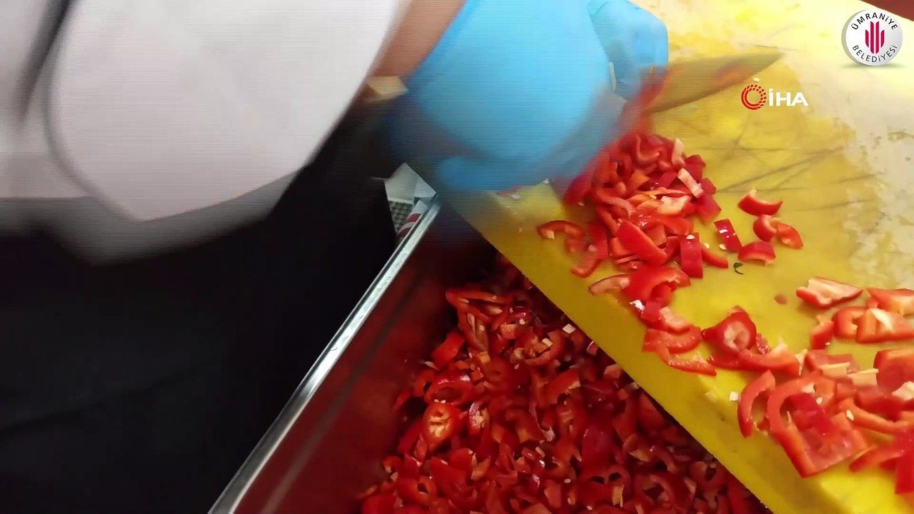 Özlenen iftar çadırları Ümraniye’de evlere taşınıyor