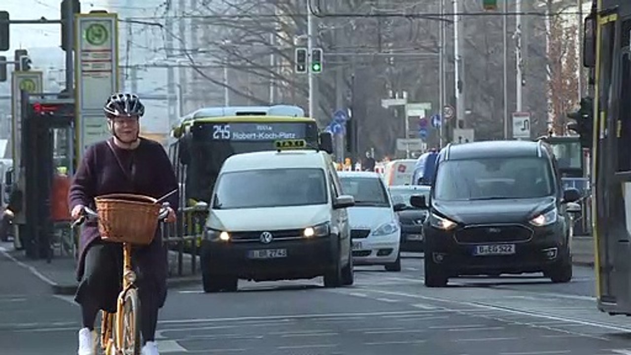 Forscher: Draußen so gut wie keine Infektionsgefahr