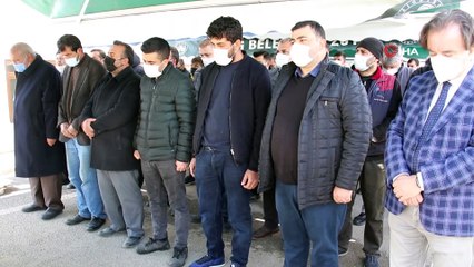 Hamile anne ve 2 yaşındaki oğlu aynı tabutta son yolculuğuna uğurlandı