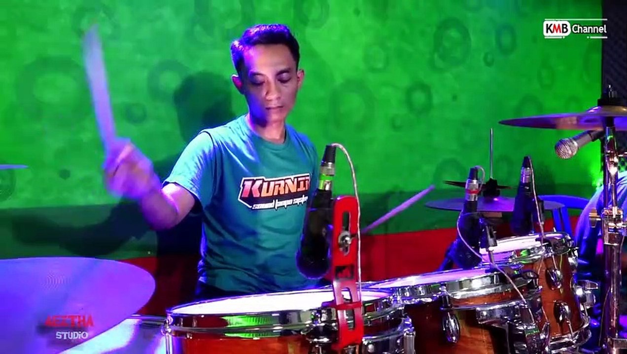 Proliman Joyo - Cipt. Denny Caknan & Soepardi aye (COVER Putri Kristya KMB)