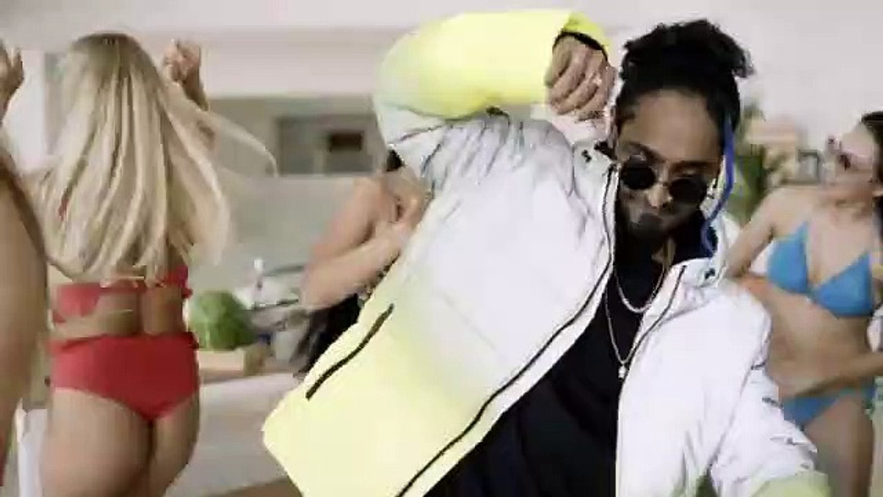 EMIWAY BANTAI X CHRIS GAYLE (UNIVERSEBOSS) - JAMAICA TO INDIA (PROD BY TONY JAMES) (OFFICIAL VIDEO)