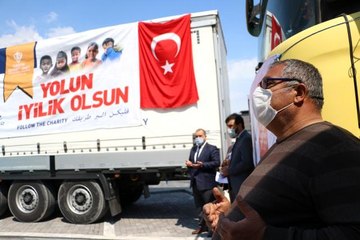 Mersin'den İdlib ve Azez'e 11 yardım tırı dualarla yola çıktı