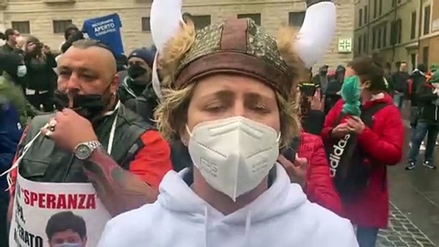 Io apro, la ristoratrice: Covid c'è per tutti, perchè altri aprono?