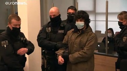 محاكمة سوري طعن سائحين في مدينة درسدن الألمانية لأنه ظنّ أنهما مثليان