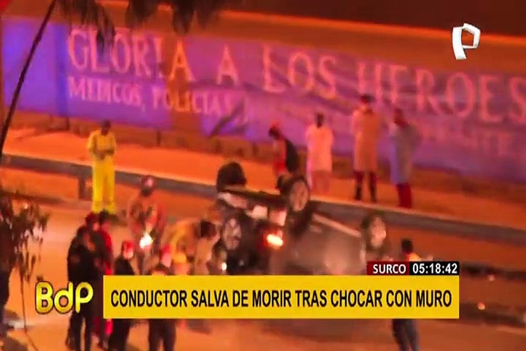 Surco: conductor salva de morir tras chocar contra muro en la Panamericana Sur