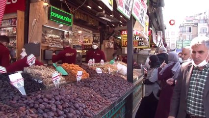 Eminönü’nde Ramazan yoğunluğu