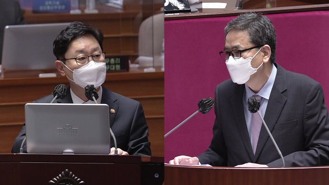 [뉴스앤이슈] 대정부질문 '백신' 공방...野, 정부 '백신 수급' 정조준 / YTN