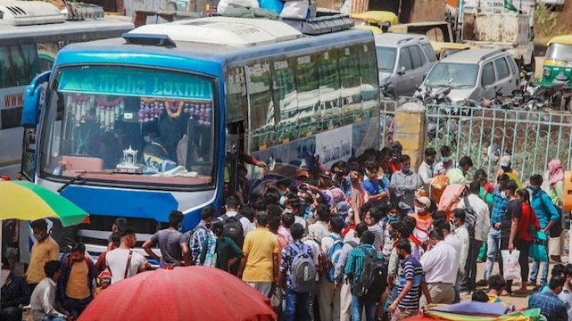 Migrant workers head home after Delhi CM Kejriwal announces week-long lockdown