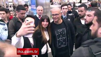 Alex'in tişörtü sosyal medyayı salladı