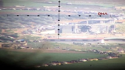 Afrin'de kritik gelişme! Konvoylarla bölgeyi terk ediyorlar