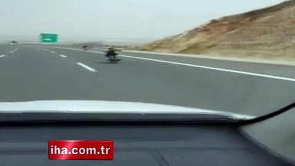 Motosiklet üzerinde sıra dışı yolculuk