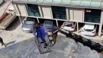 Korona tedavisi gören babaya vinçli sürpriz