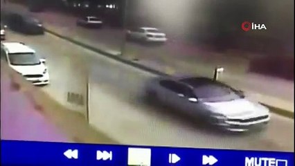 İstanbul'da kanlı tuzak! Aracın yolunu kesip saldırdılar