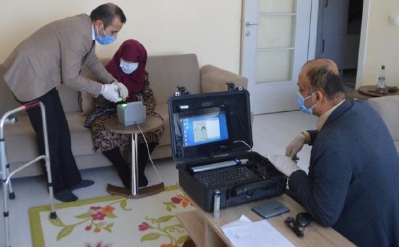 AĞRI'DA HASTA VE YAŞLILARA 'EVDE NÜFUS CÜZDANI' HİZMETİ