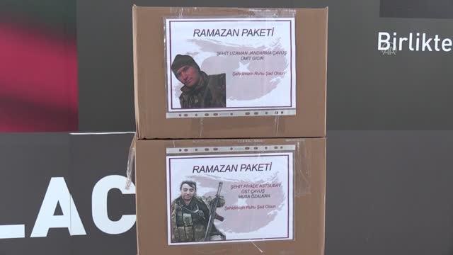 Son dakika: Üniversite öğrencileri, şehitler adına hazırladıkları ramazan kolilerini ihtiyaç sahiplerine ulaştırıyor