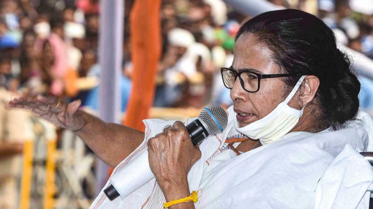 EC banned Mamata from campaigning at Modi-Shah'...