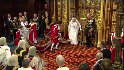 Isabel II afronta el " enorme vacío" dejado por su marido fallecido