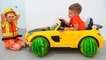 Vlad change wheels Nikita toy car