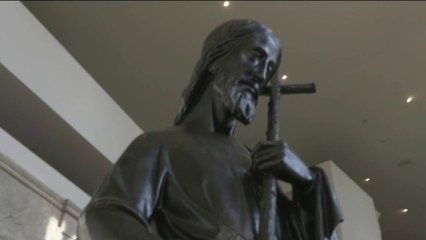 Patrimoine - Au chevet des statues de Notre-Dame de Paris