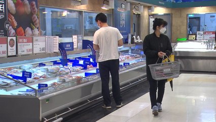 유통업계 "일본산 수산물 계속 안 판다"...10년 전 이미 중단 / YTN