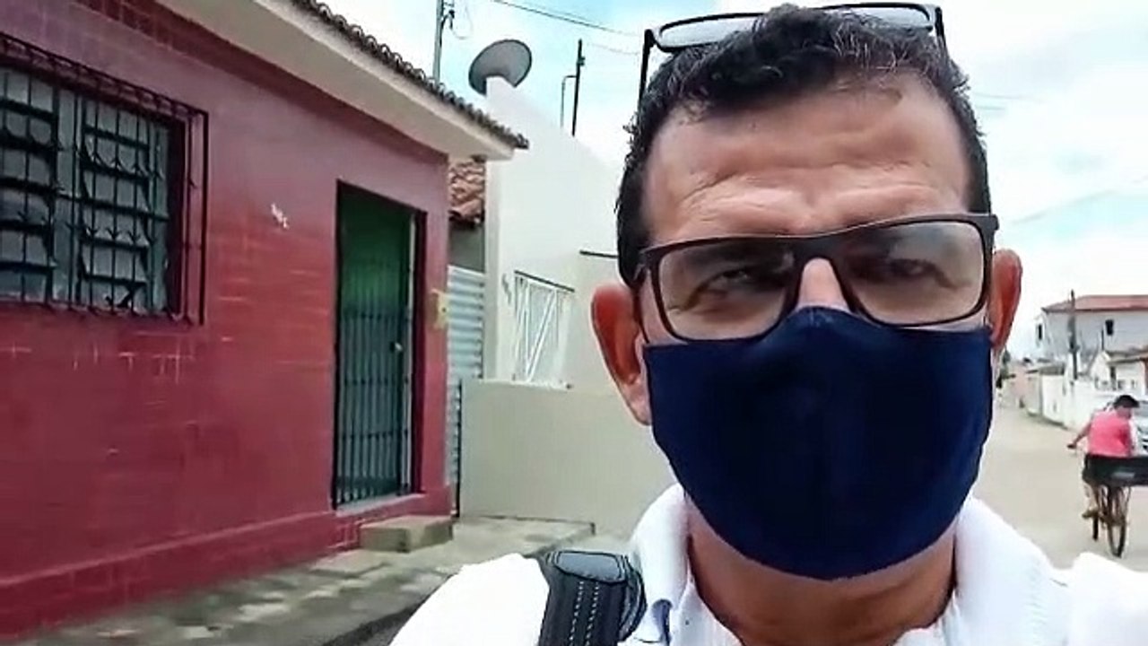 ESGOTO A CÉU ABERTO EM FRENTE A UNIDADE DE SAÚDE DE IBIRANGA EM ITAMBÉ