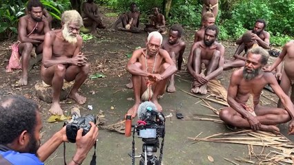 Aldeias discutem morte de Philip