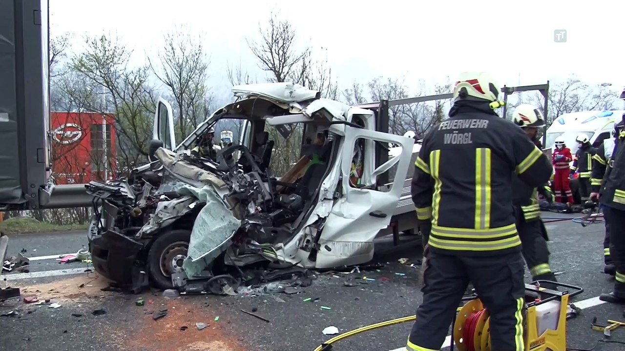 Tödlicher Auffahrunfall auf der A12 bei Wörgl