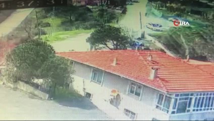 Sarıyer'de aracın 70 metreden düşme anı kamerada