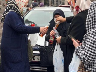 PANDEMİ NEDENİYLE KAPALI OLAN ORUÇBABA TÜRBESİ'NE ZİYARETÇİ AKINI