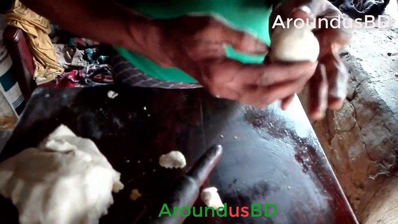 Potato poori Alo puri Street food testy Alo Puri Steet food testy Potato puri