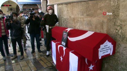 Bismil’deki terör operasyonunda teröristin evinden Gara şehidinin tabancası ele geçirildi