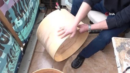 Patlayan davuluna usta bulamadı, meslek sahibi oldu