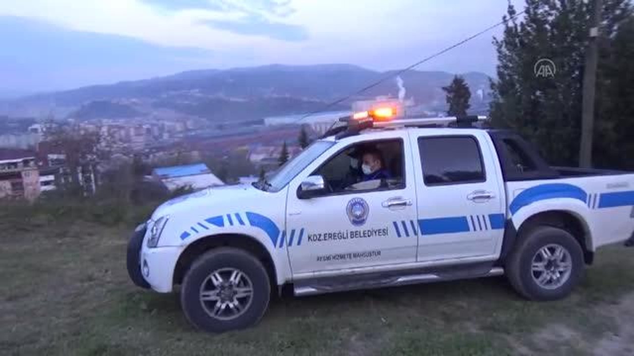ZONGULDAK - Asırlık ramazan topu geleneği ses bombasıyla yaşatılıyor