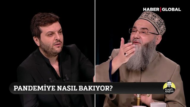 Cübbeli Ahmet Hoca adıyla bilinen Ahmet Mahmut Ünlü, Candaş Tolga Işık'ın sunduğu Az Önce Konuştum programında
