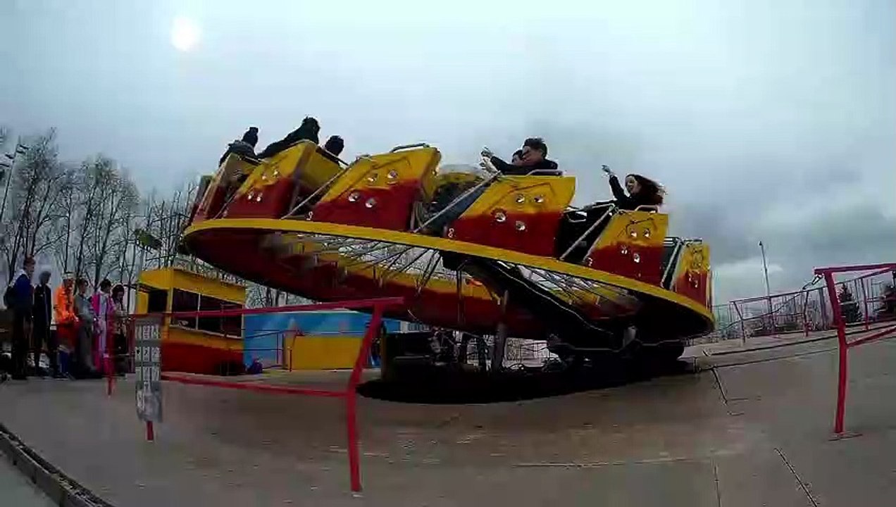 HULLY DANCE (Offride) - Fête Foraine Fontenay-le-Comte 2018