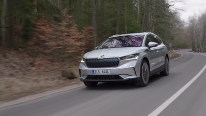 The new SKODA ENYAQ iV in Brilliant Silver Driving Video