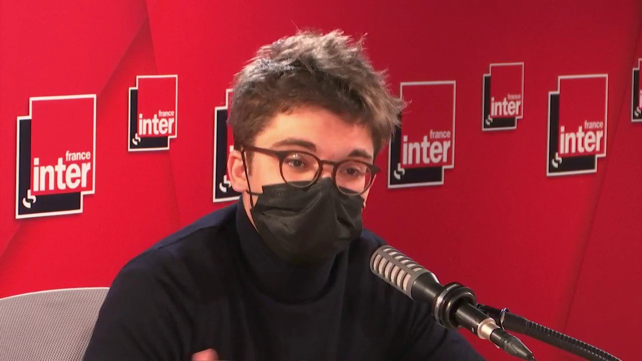 Raphaël Llorca : "Chez Emmanuel Macron, les médias sont conçus comme des corps intermédiaires qu'il faudrait disrupter pour s'adresser directement à la population"