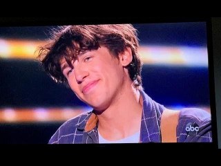 Wyatt Pike Drops Out of American Idol | Moon TV News